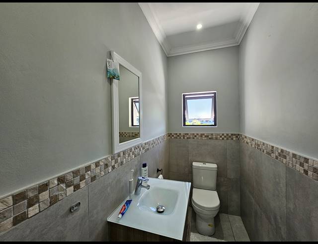 4 BEDROOM HOUSE FOR SALE IN NEW SALT ROCK CITY